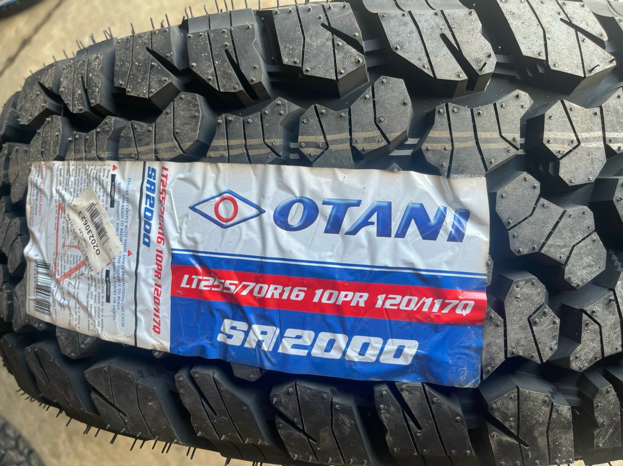 MÂM XE Ô TÔ GIÁ TỐT - TẠI DĨ AN BÌNH DƯƠNG